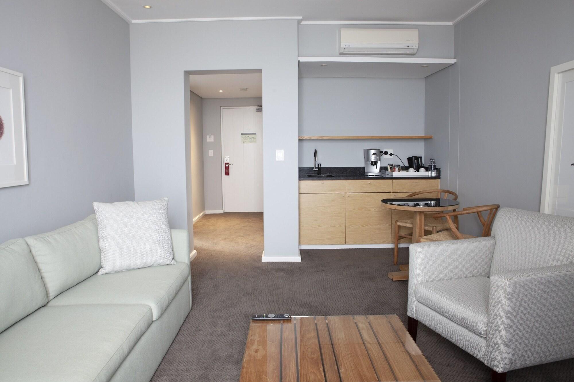 Atlantic Beach Hotel Melkbosstrand Bagian luar foto
