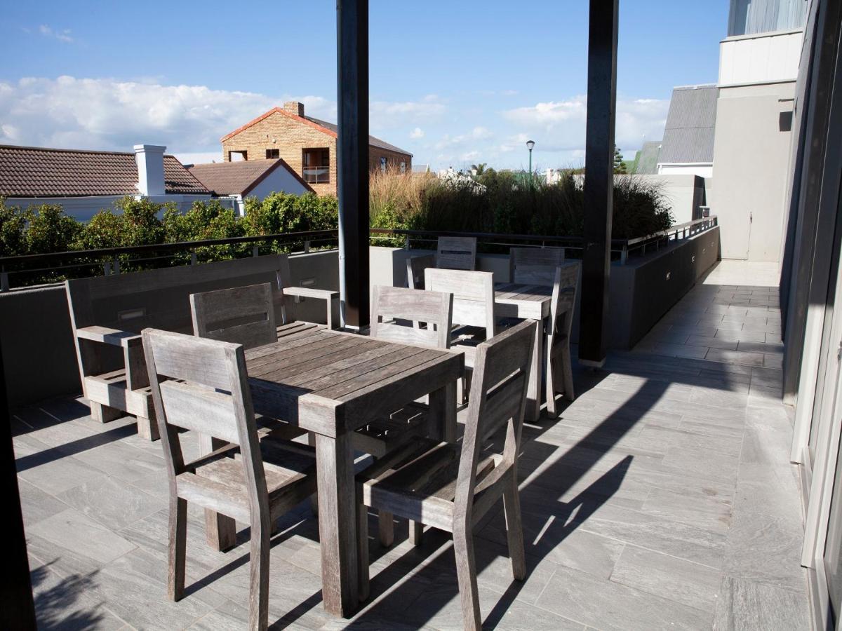 Atlantic Beach Hotel Melkbosstrand Bagian luar foto